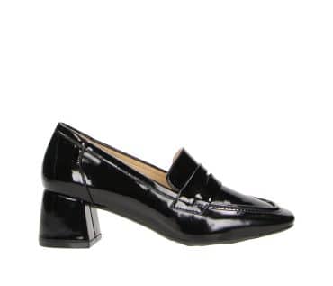 2GY0281504 2100 Black Pu Patent Loafer