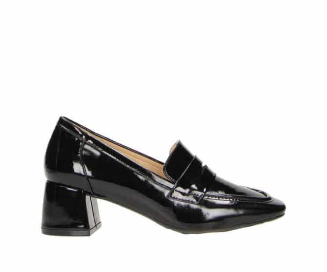 2GY0281504 2100 Black Pu Patent Loafer