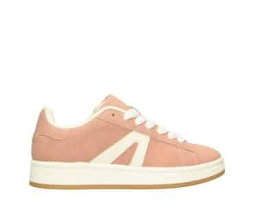 Meet the 2DD1010101 7800 in Old Pink – a chic, retro-inspired sneaker that’s soft, stylish, and totally on-trend. With its muted pink hue and sleek design, this sneaker is perfect for everyday wear with a touch of vintage cool. A must-have for a laid-back, effortlessly fashionable look.