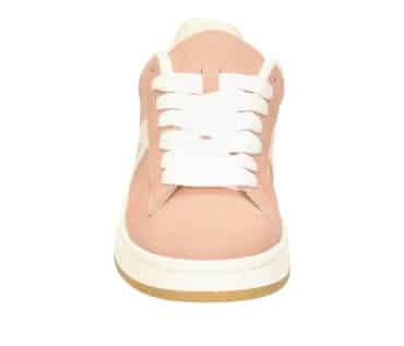 Meet the 2DD1010101 7800 in Old Pink – a chic, retro-inspired sneaker that’s soft, stylish, and totally on-trend. With its muted pink hue and sleek design, this sneaker is perfect for everyday wear with a touch of vintage cool. A must-have for a laid-back, effortlessly fashionable look.