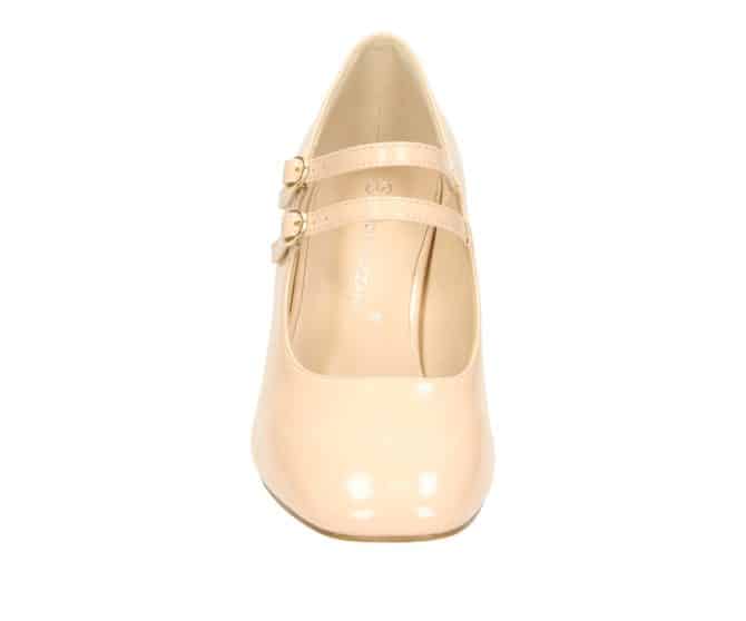 Meet the 2TT0381501 7600 Nude PU Patent Mary Jane – a stunning blend of modern style and classic charm! Featuring a high block heel and a chic patent finish with a subtle wrinkle effect, this shoe is all about making a statement. Mary Janes are back and better than ever, making them a must-have for your wardrobe. Pair them with anything from skirts to tailored pants for an effortlessly sophisticated look!