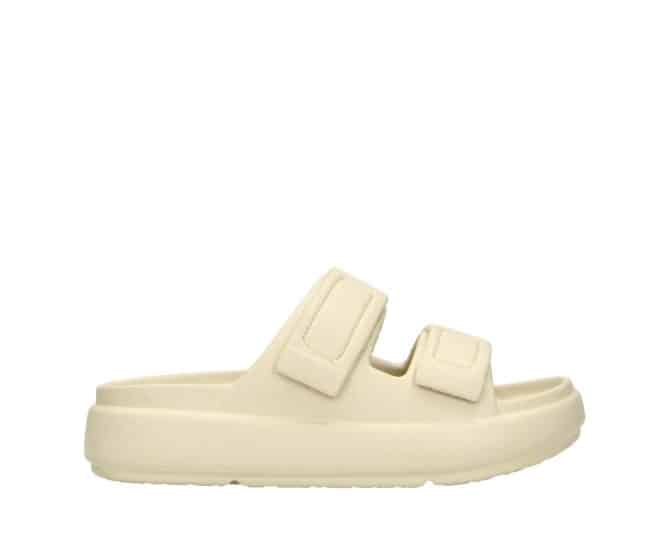 2PT0500701 3400 Beige PU Slide